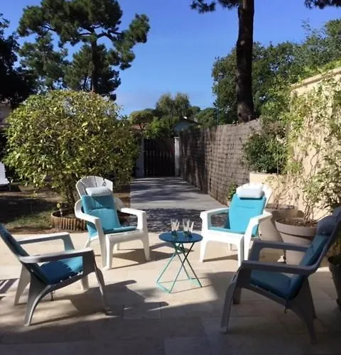 Aux Abatilles فيلة *